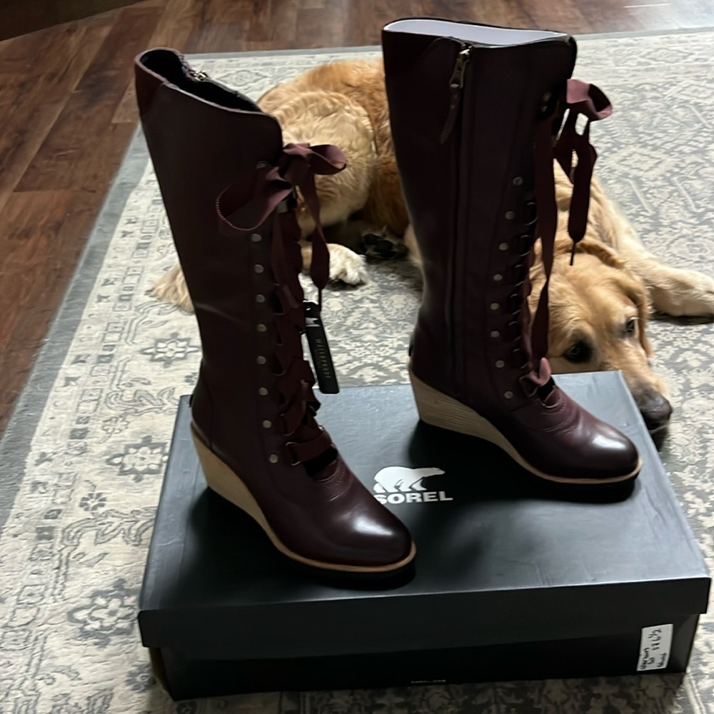 Women’s SOREL dress boots After Hours Tall, maroon, Size 6.5. Never worn, in box